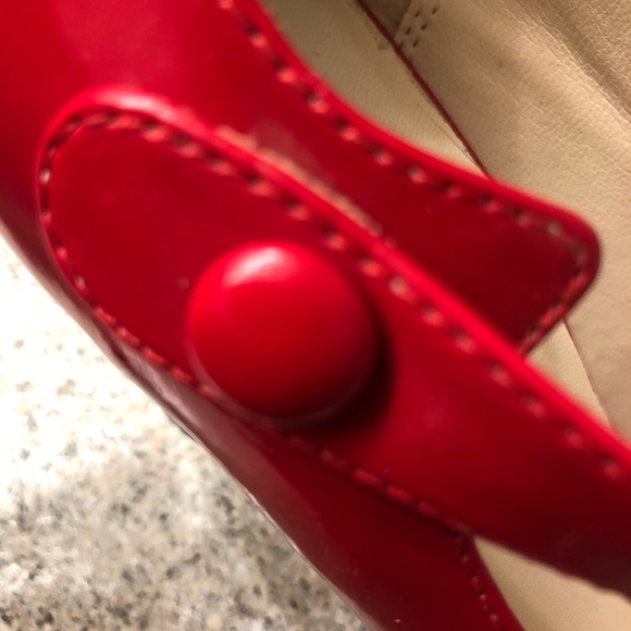 Red patent platform heels - Picture 6 of 6